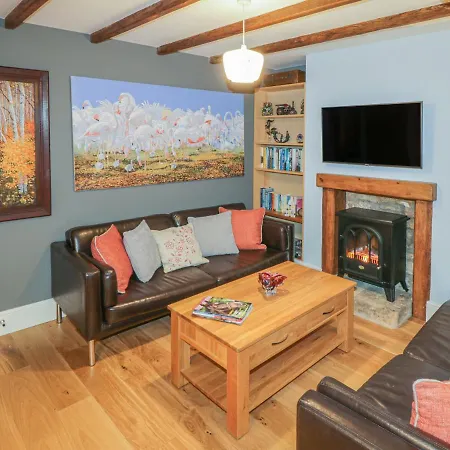 May Cottage بيت للعطل