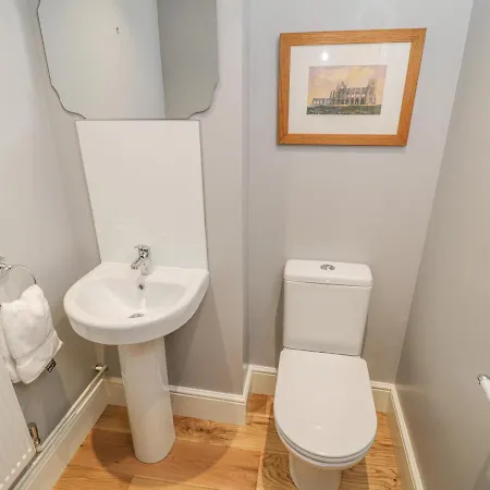 Дом отдыха May Cottage