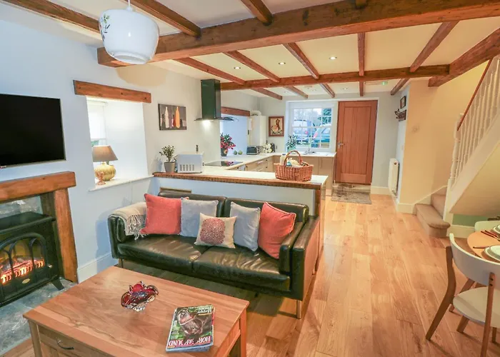 Сasa de vacaciones May Cottage