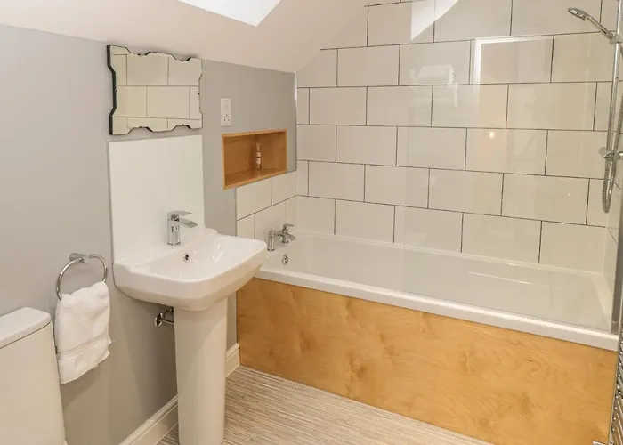 Сasa de vacaciones May Cottage